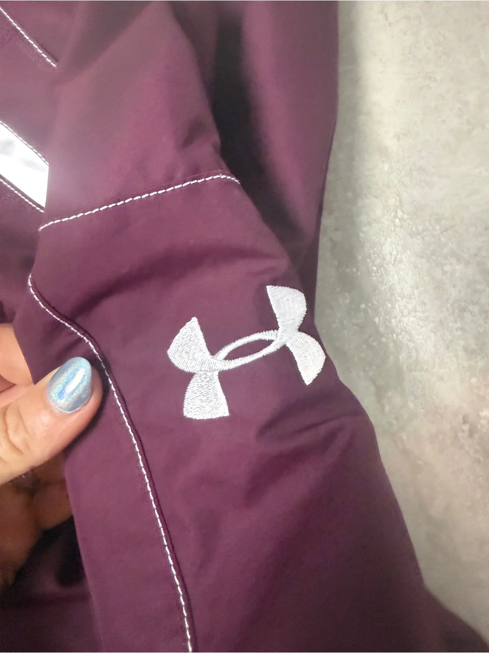 Under Armour athletic pants burgundy white size large